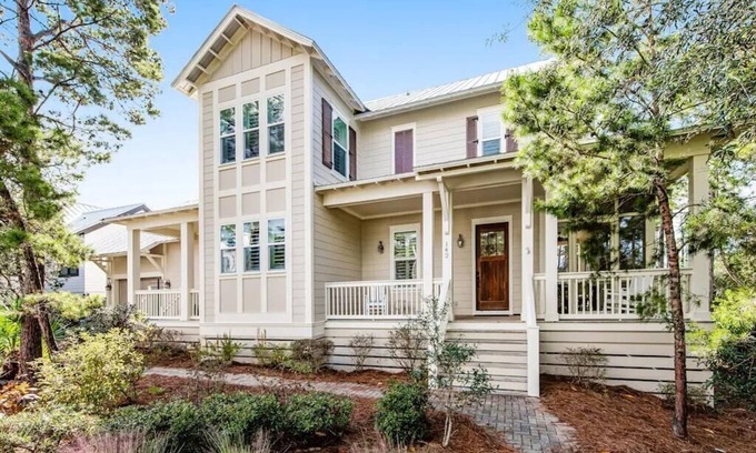 Lakeside at Blue Mountain Beach House | Low End Of summer rates! Weekly discount! Walk to the beach, Community pool.