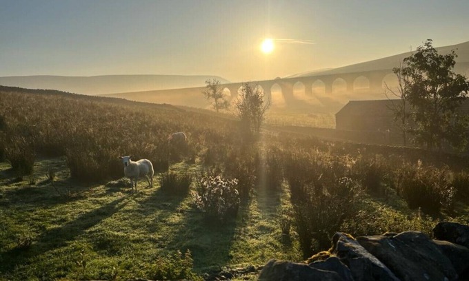 Sedbergh House | Low Moor Farm - Three Bedroom House, Sleeps 6