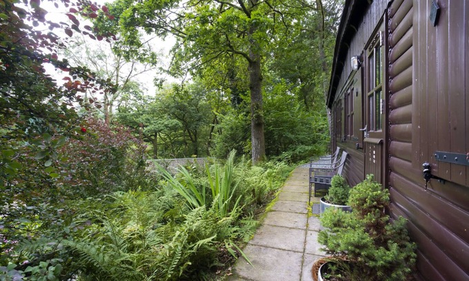 Skelwith Bridge Ski Chalet | Low Tarn Lodge - One Bedroom Apartment, Sleeps 2