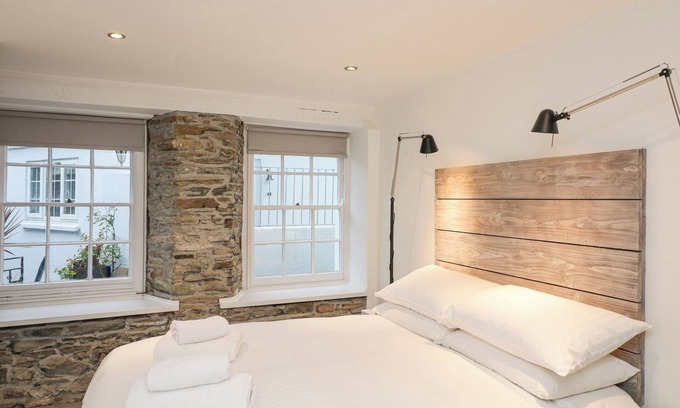 Salcombe Cottage | Lower Court House
