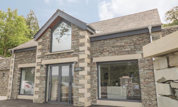 Windermere Apartment | Lower Lake View