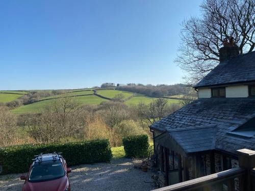 Brazzacott House | Lower Penrose Old Farmhouse Cottage