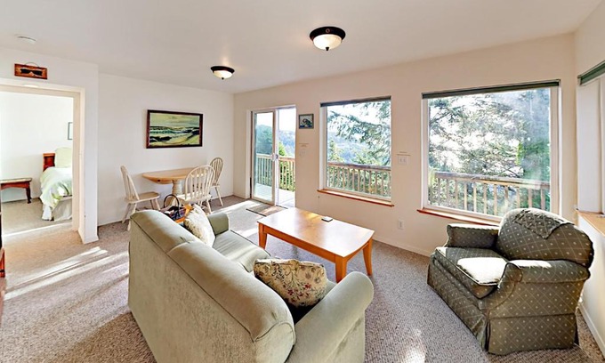 Oceanside House | Lower Sky Beach Cabin