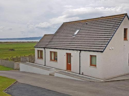Dornoch House | Lower Whinhill