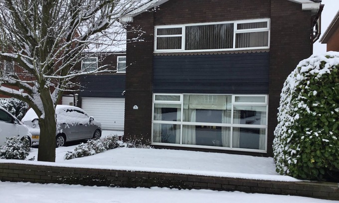 Birmingham House | Lowry House Hotel in Walsall