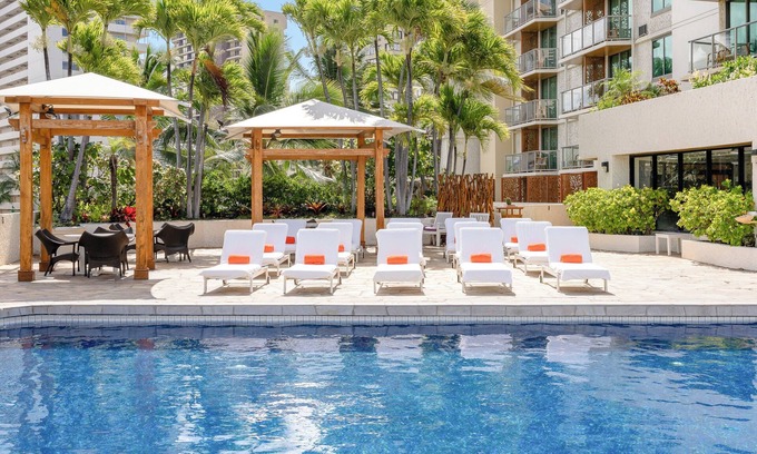 Waikiki Hotel | Luana Waikiki Hotel & Suites