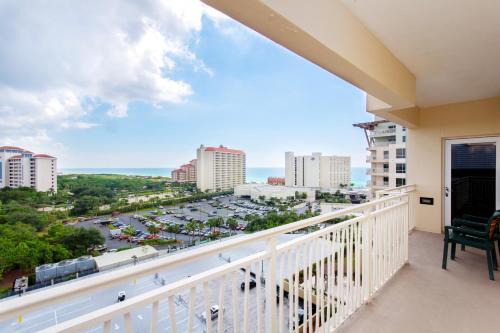 Sandestin Apartment | Luau 6909