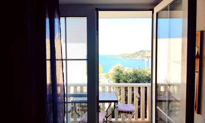 Razanj Apartment | Lucija Apartmani
