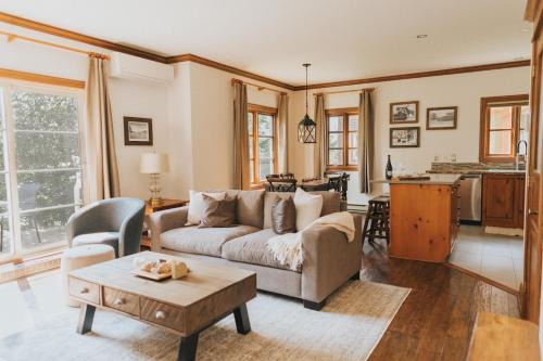 Mont-Tremblant Apartment | LucKey Plateau sur le Montagne