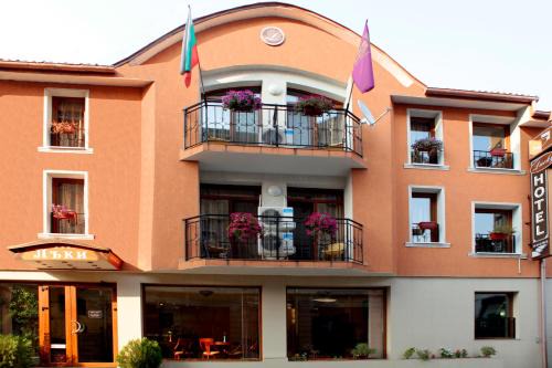 Veliko Tarnovo Hotel | Lucky Hotel