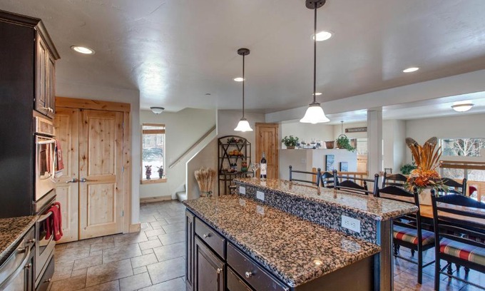 Bear Hollow Village House | Luge Lane townhouse