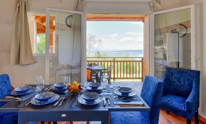 Lugrin Apartment | Lumières du Lac - Vue sur le Lac Léman et piscine