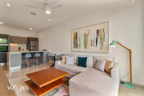 Zazil-ha Apartment | Luminous 1 Br. Steps away from the Beach