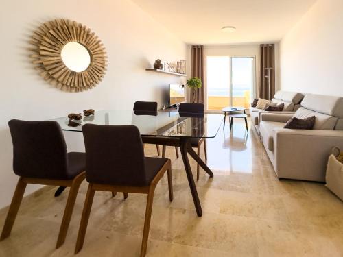 Puerto de Santiago Apartment | LUNA - AC, 2 pools, panoramic ocean, private garage, fibre net