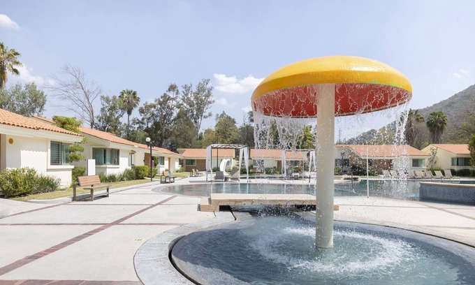 San Isidro Mazatepec Hotel | Luna Aqua Villas, Tala, Rio Escondido