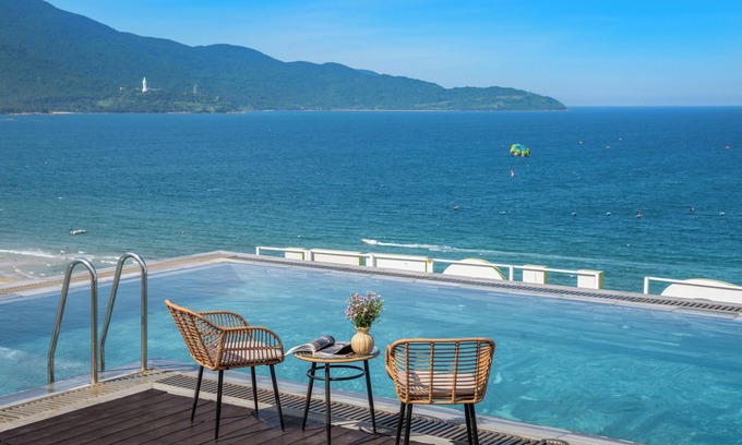 Son Tra Hotel | Lunar Hotel Danang