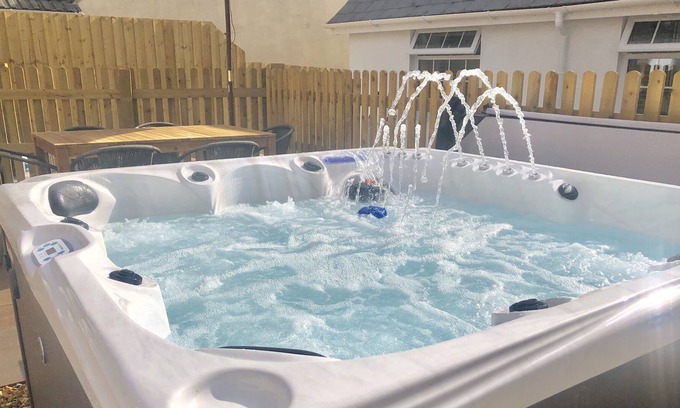 Westward Ho House | LUNDY SEAVIEW! Great Family Home
