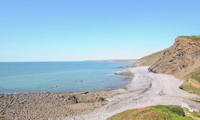 Widemouth Bay Cottage | Lundy View Chalet