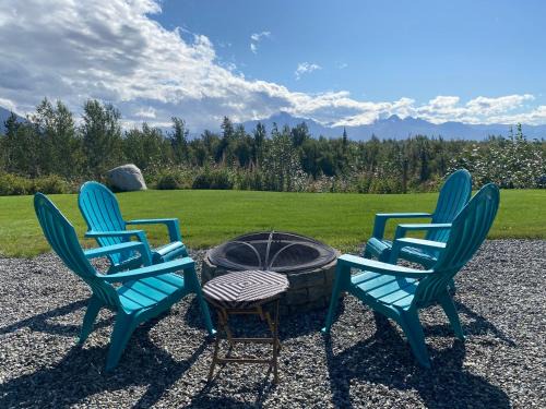 Buffalo Soapstone House | Lupine Cottage - Alaska at your doorstep!