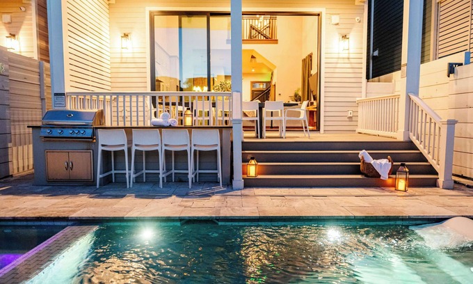 Faubourg Lafayette Hotel | Lush Unit With Heated Pool & Hot Tub