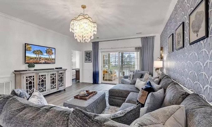 Central Myrtle Beach Apartment | Luster Leaf Villa +Golf + Modern Premier Condo!