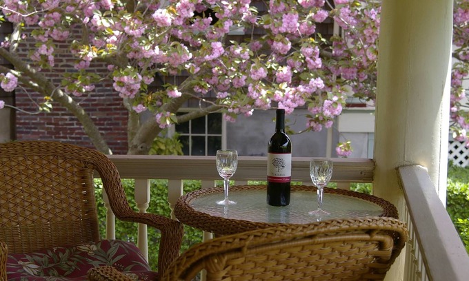 Cape May Bed & Breakfast | Luther Ogden Inn
