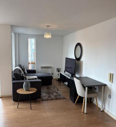 Cheetham Hill Apartment | LUX 2bed City Centre and AO Arena Free Parking Modern Apt