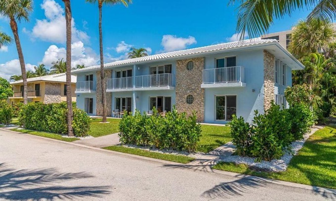 Juno Beach Apartment | Lux Beachside 2nd Floor Condo 4 Steps to the Beach!