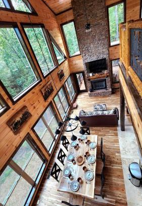 Gatlinburg - Pigeon Forge House | Lux Cabin Indoor and Outdoor Living