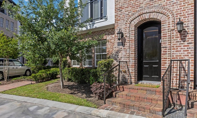 Central Southwest House | Lux cozy 3b/3.5b Safe Haven Near NRG & Med Center