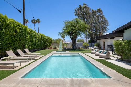Racquet Club South House | Lux Desert Retreat 4BR Pool Spa Stunning Views