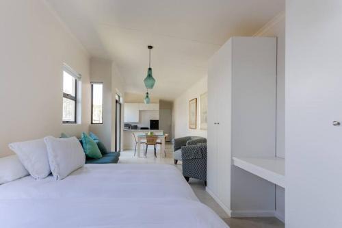 Sunset Beach Apartment | Lux Private Garden Studio - Sunset Beach