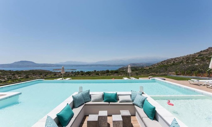 Akrotiri Villa | Lux Villa Alas -Stunning Views-PS4-Family Villa