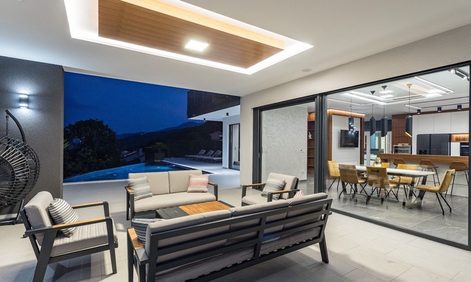Pobri Villa | Lux villa w/pool and jacuzzi above Opatija