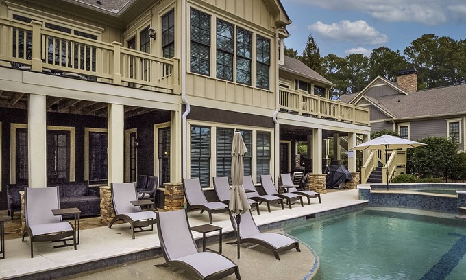 Lake Oconee House | Lux with heated pool, 15-person hot tub, Pool and Poker Tables, WiFi & Biz Ready