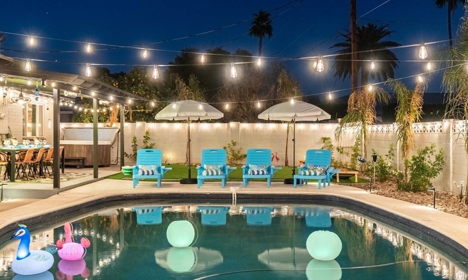 Village Grove House | Luxe 4 BR Private Pool, Hot tub, Games, 5 min Old Town, 15 min Barrett Jackson!