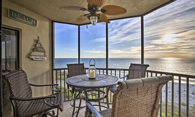 South Island Apartment | Luxe Beachfront Family Condo with Resort Amenities!