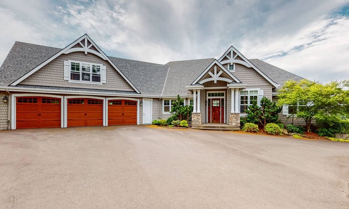 Rock Creek House | Luxe, dog-friendly estate with hot tub, theater, gym, playhouse & 4 fireplaces