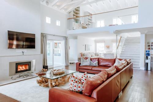 Hout Bay Villa | Luxe Family Home with Solar Power in Secure Hout Bay Estate