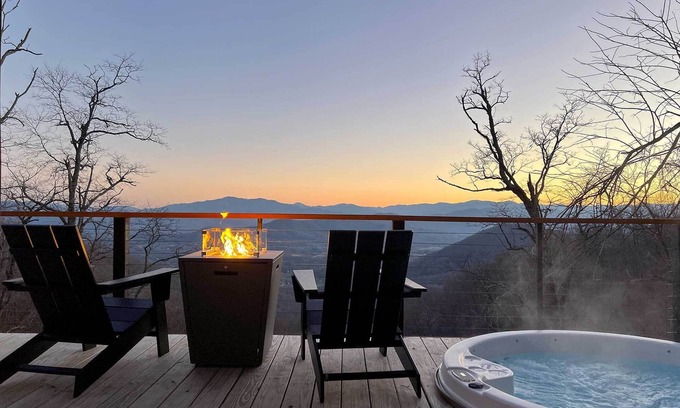 Canton Cabin | Luxe Glass Cabin + Hot Tub + Premium Mountain view