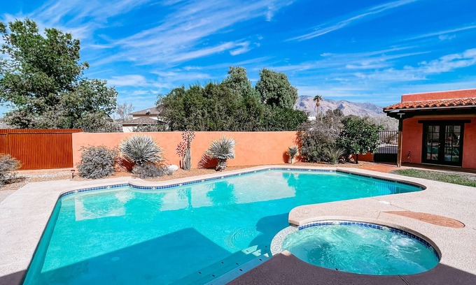 Tucson House | Luxe Guest House with Hot Tub + Pool