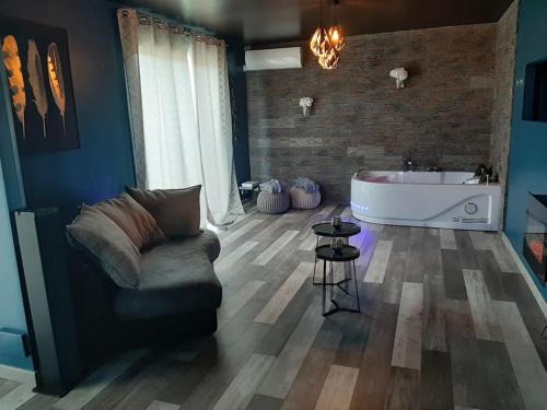 Beziers Apartment | Luxe ,jacuzzi ,détente ,calme parking