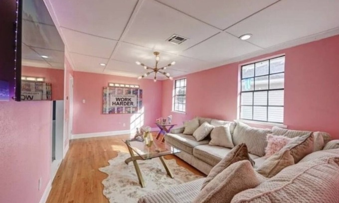 New Orleans House | Luxe Lakeview New Orleans Townhome