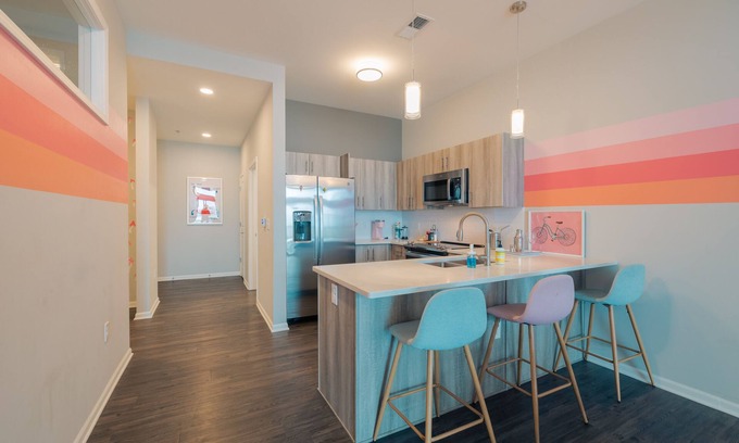 North Kansas City Apartment | Luxe Modern Suite | Jazz Room | Kansas City, MO