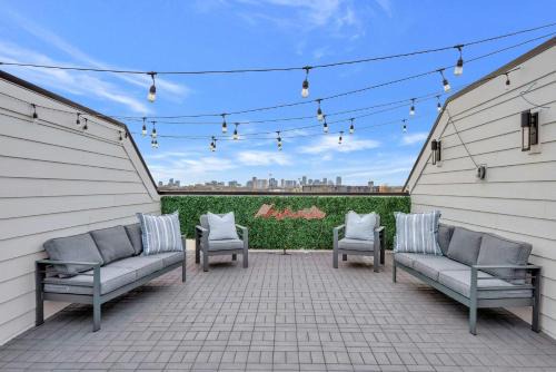 South Nashville House | Luxe Music City Show House Walk to Geodis Park