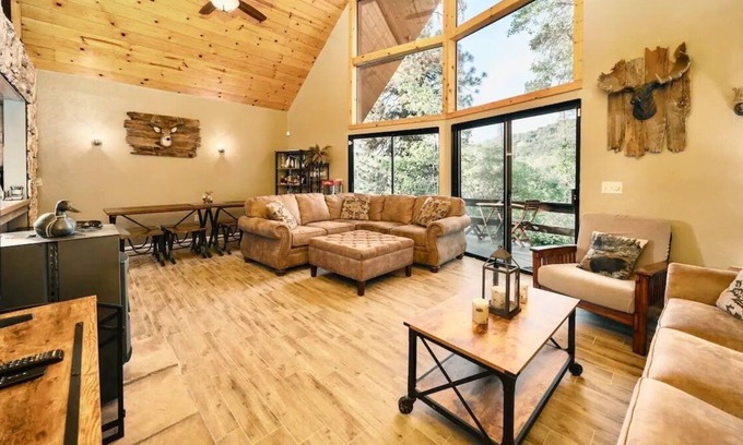 California Hot Springs Cabin | Luxe Private Getaway in Sequoia National Forest!
