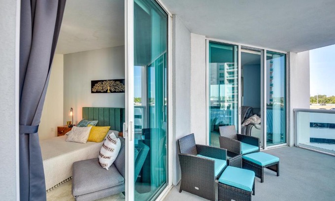 Kingston Apartment | Luxe Resort Condo - 2 Mi to Daytona Beach!