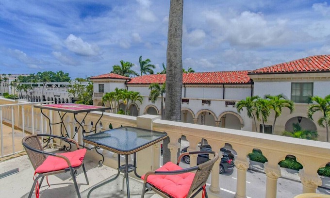 Palm Beach - West Palm Beach Apartment | Luxe Retreat w/Private Terrace