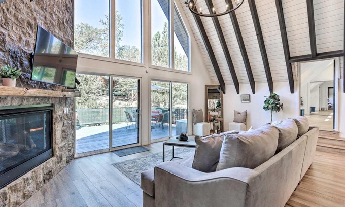 Lake Arrowhead House | Luxe Timberland Villa with Lake Arrowhead Access!