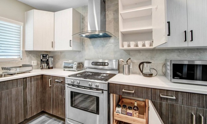 Los Angeles House | Luxe Urban Vista - LA